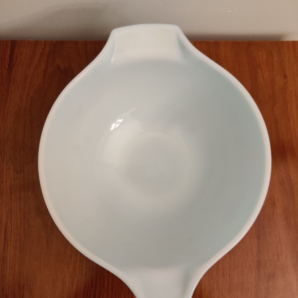 Vintage 50s Turquoise Amish Butterprint Pyrex Bowl - Picture 5 of 10